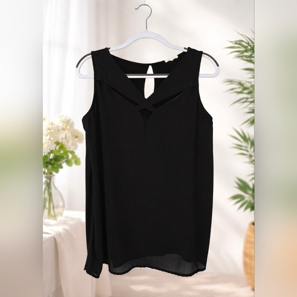 Maurices Tops - Maurices Black Top with Keyhole Accent